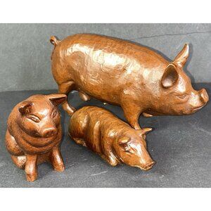 3 Pig Figurine Statues Momma Sow 2 Teen Piglets Hog Red Mill USA Vintage 1993